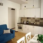 Apartament The Flyingtheatre *