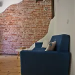 The Flyingtheatre *